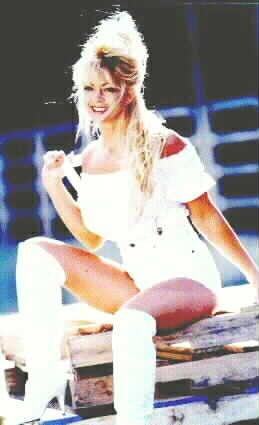 Goldie Hawn look-alike